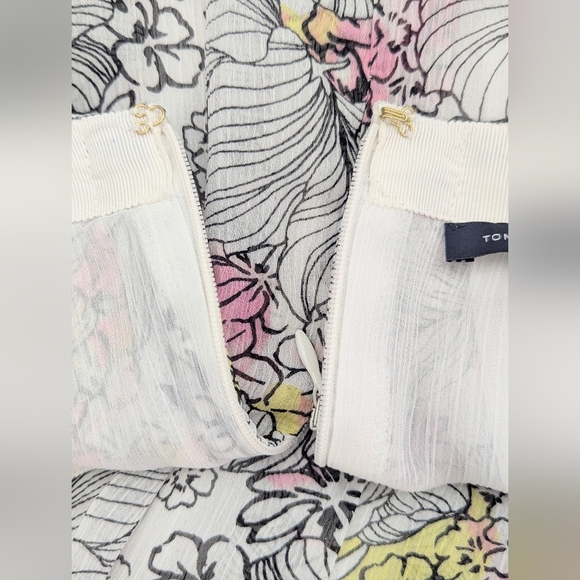 Tommy Hilfiger Women's (Size 6) Multicolored Floral Pleated Flowy A-Line Skirt - Picture 6 of 15